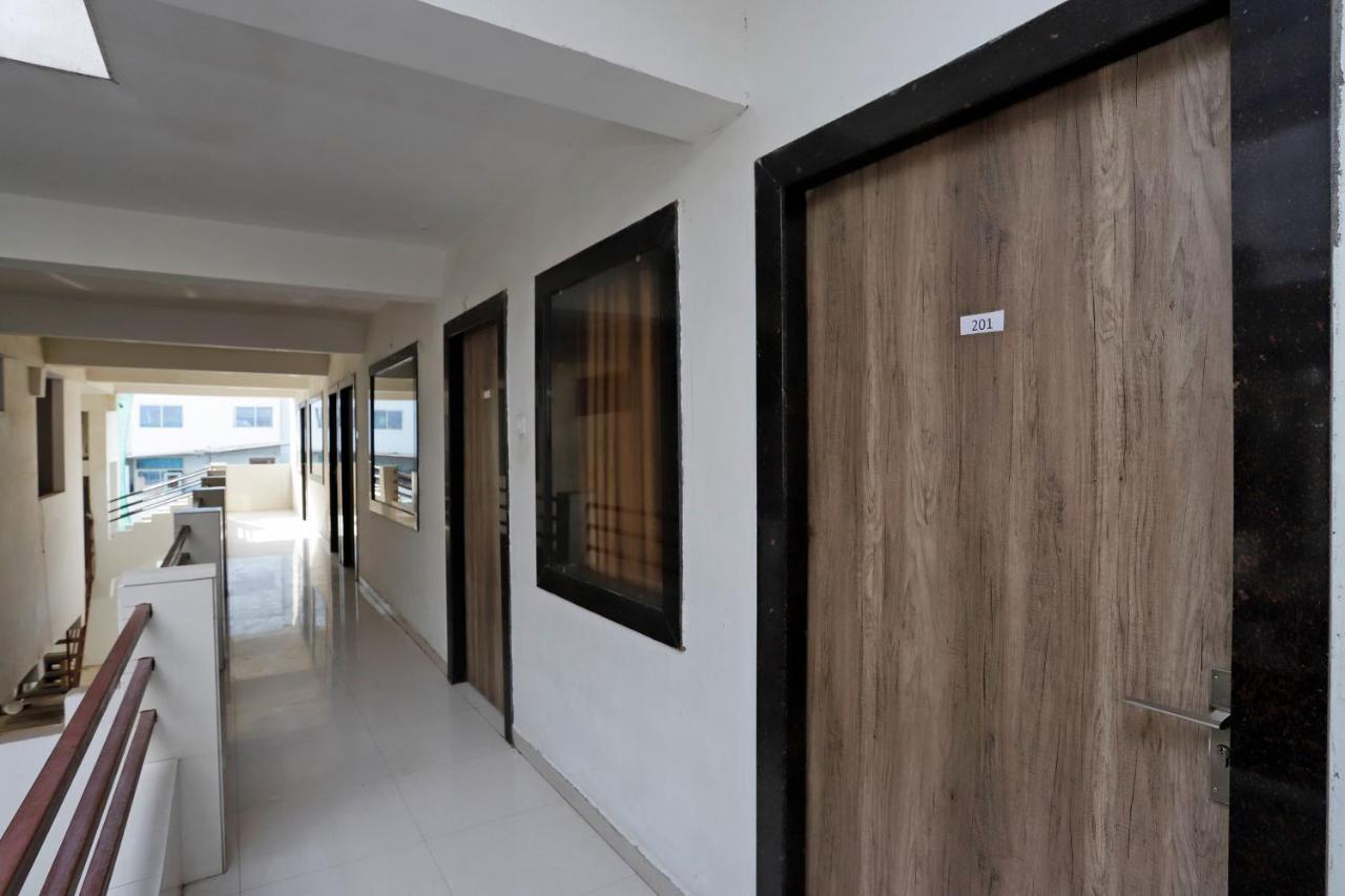 Spot On 39940 Shree Shine Hotel Satna Exterior photo